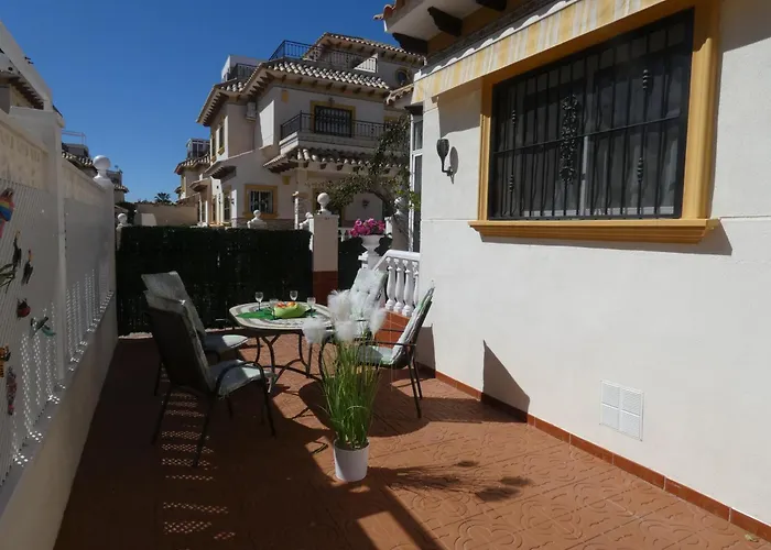 Casa La Buganvilla - Playa Flamenca